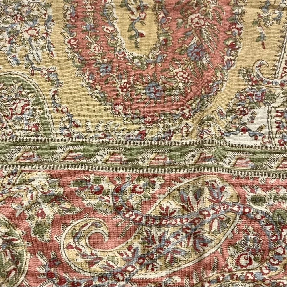 Pottery Barn 19x18 Paisley Placemats Set Of 3 Beige Sage Coral Cotton Linen